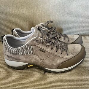 Dansko leather sneakers - size 40